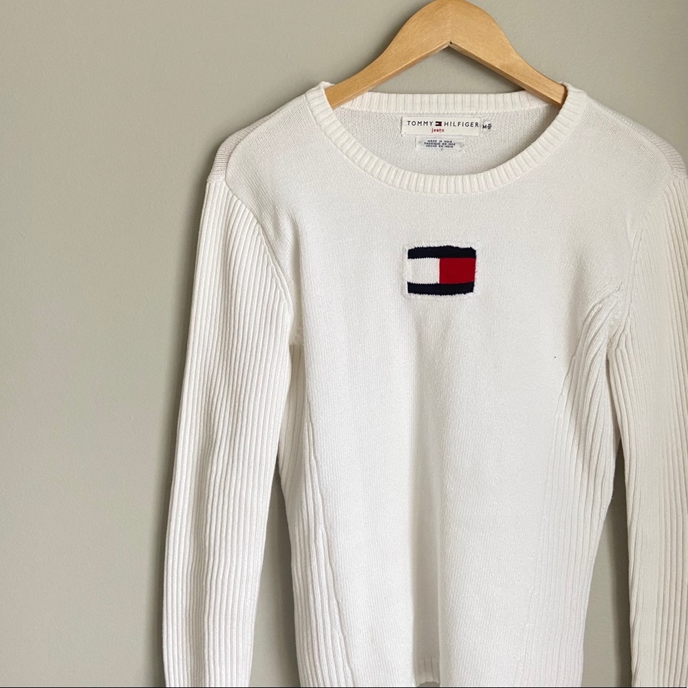 Vintage Tommy Hilfiger Logo Sweater - Picture 3 of 3